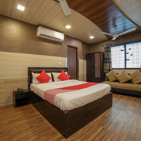 OYO Flagship 40999 Hotel Chandani Rāipur Extérieur photo