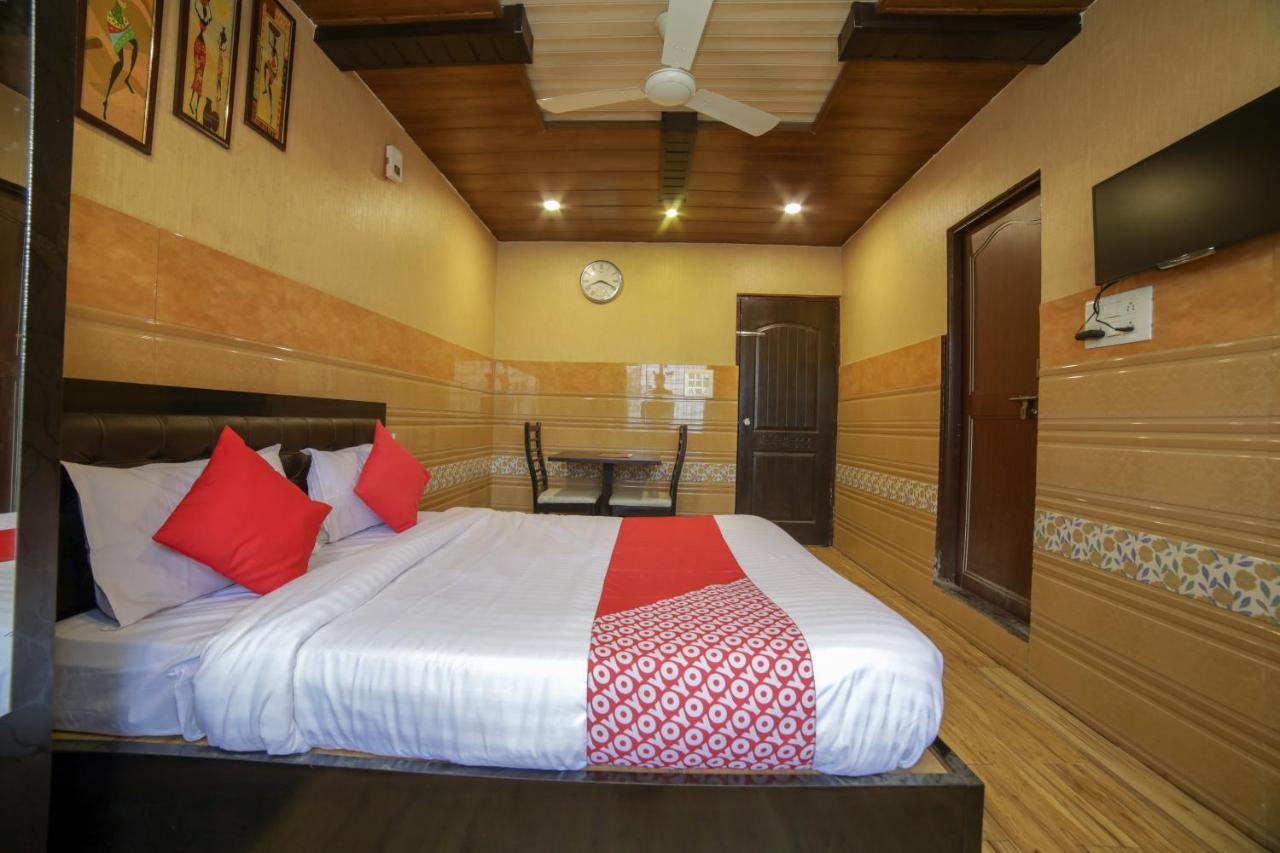 OYO Flagship 40999 Hotel Chandani Rāipur Extérieur photo