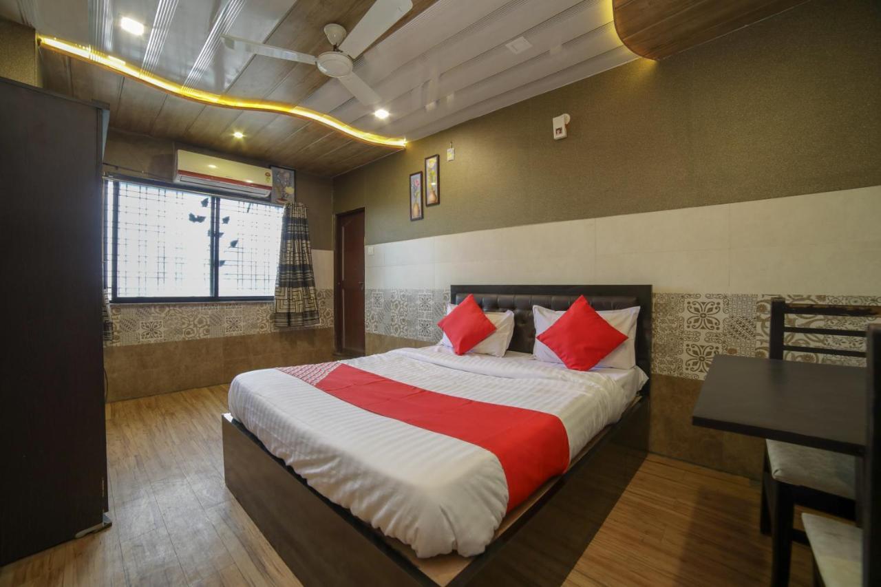 OYO Flagship 40999 Hotel Chandani Rāipur Extérieur photo