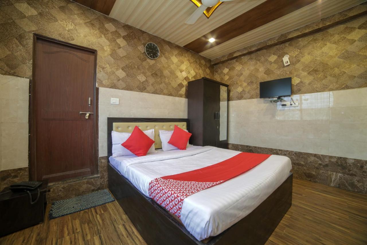 OYO Flagship 40999 Hotel Chandani Rāipur Extérieur photo