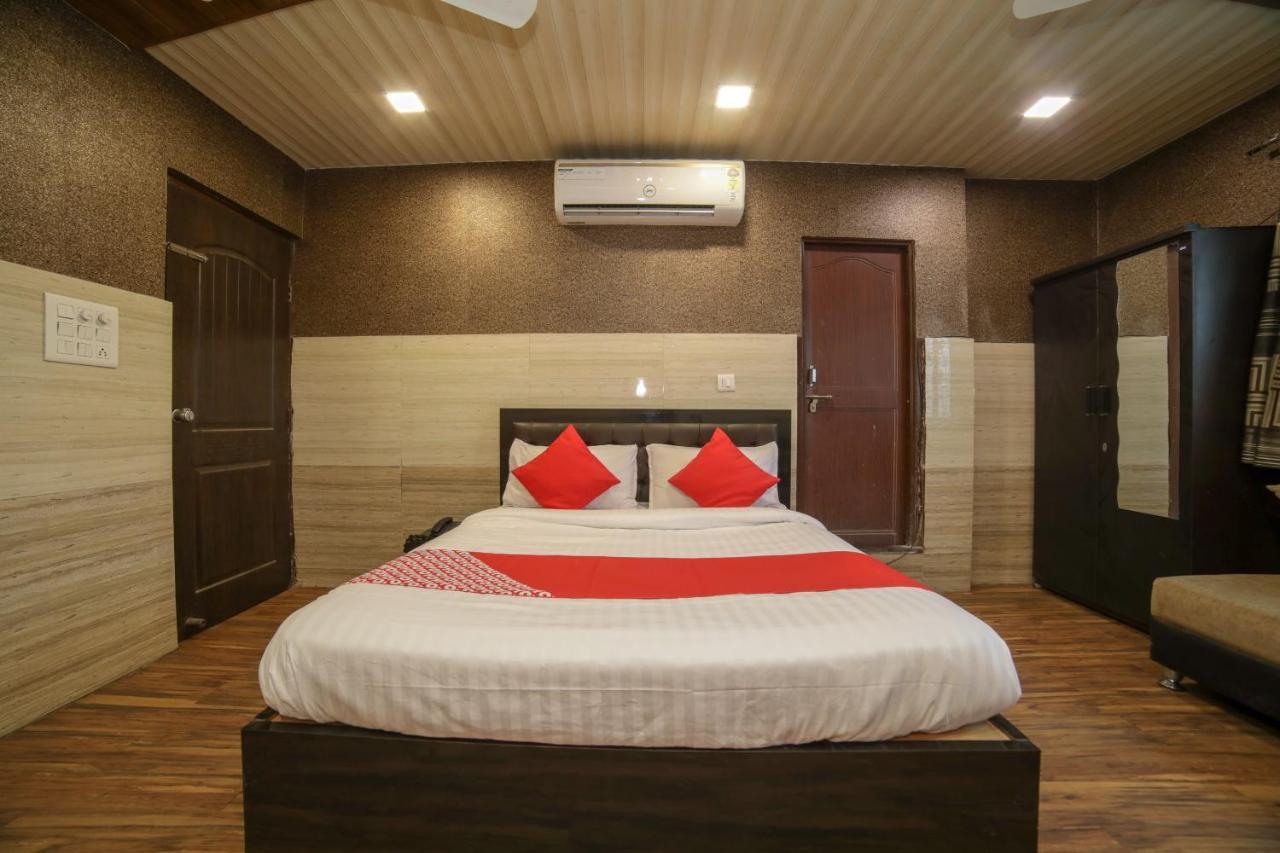 OYO Flagship 40999 Hotel Chandani Rāipur Extérieur photo
